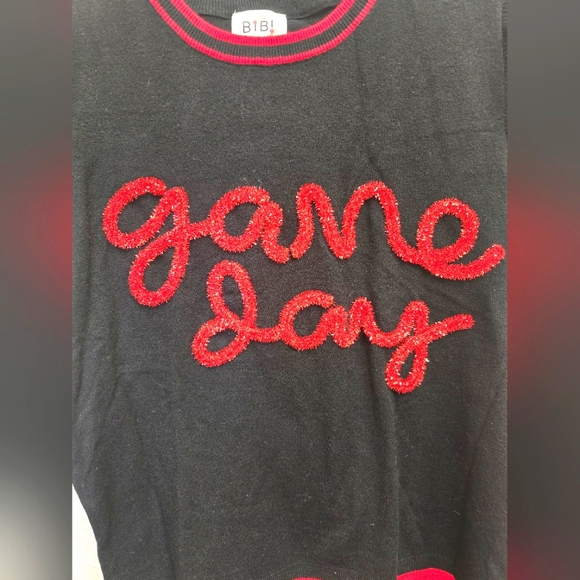 BiBi Game Day Red and Black Tinsel Puff Ruffle Sleeve Sweater Size  Small - Picture 5 of 10